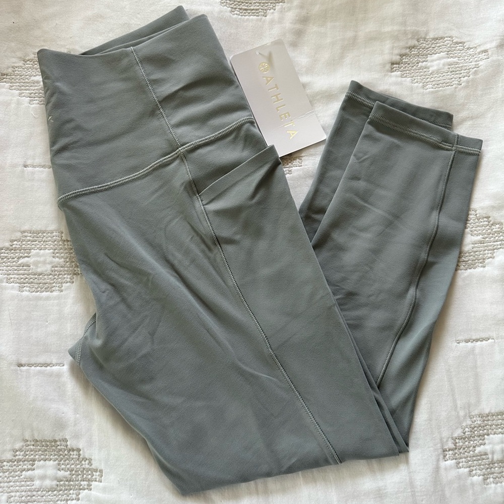 Athleta Salutation Stash High Rise 7/8 Legging